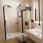 Azure Homes شقة